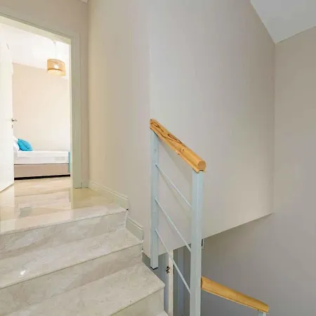 Luxury 4 Bedroom With Private Pool, 1003 فيلة *