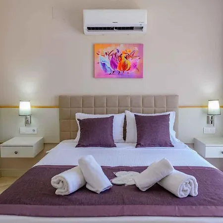 فيلة Luxury 4 Bedroom With Private Pool, 1003 فتحية
